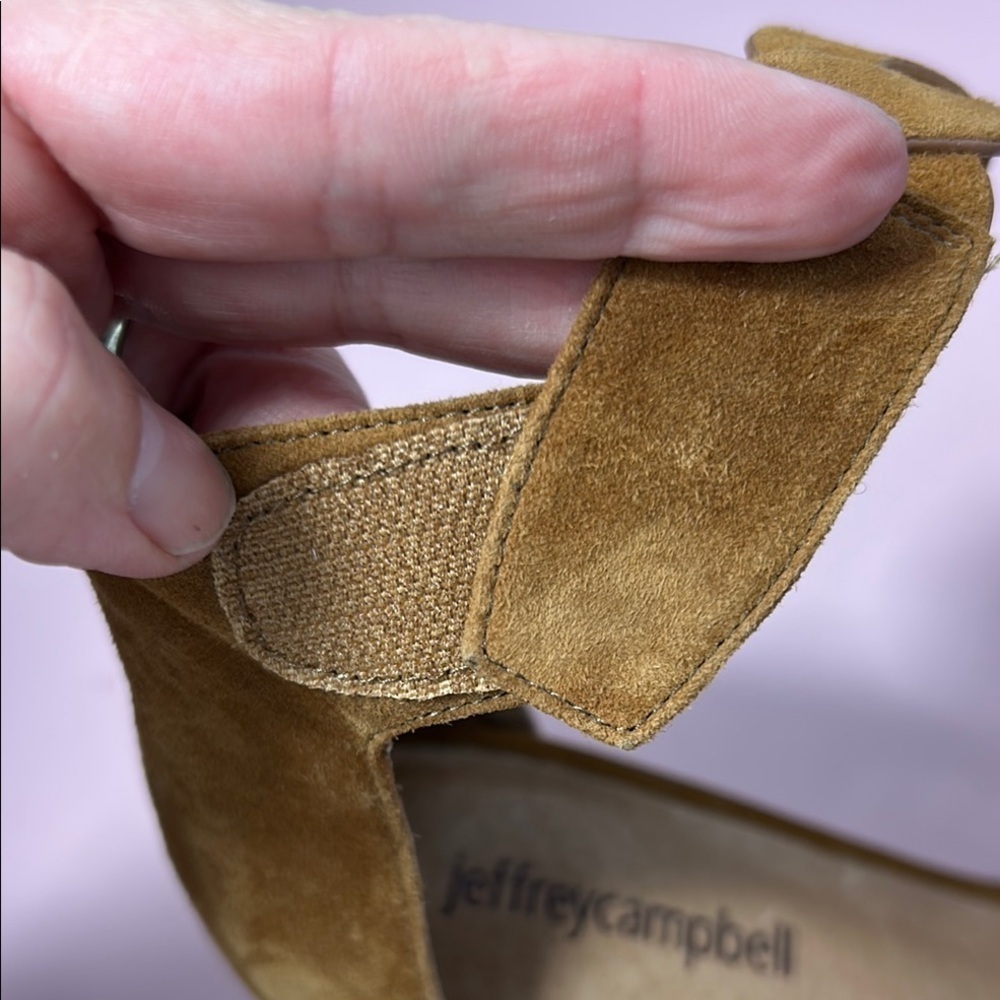 Jeffrey Campbell Lindsay Tan Scalloped Heels - Picture 4 of 10